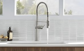 misturador cozinha profissional crue kohler vibrant ambientes